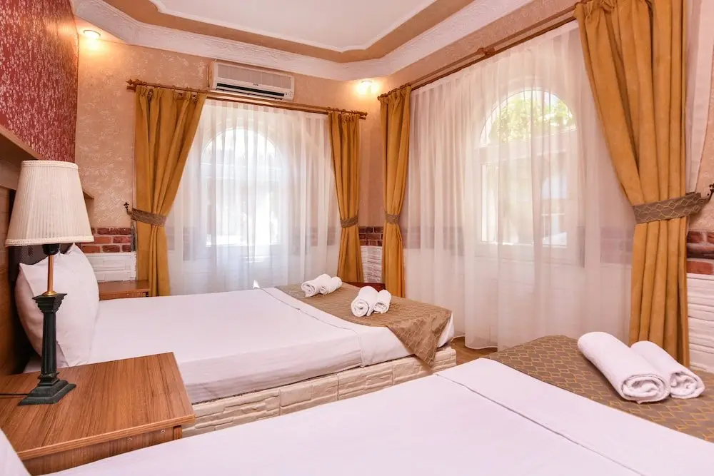 Айвалык: Otel Türk Evi