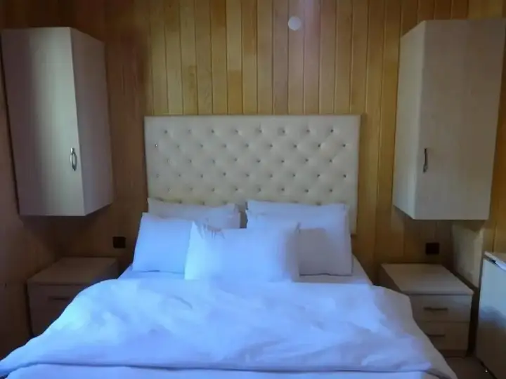 Узунгёль: Scala Otel