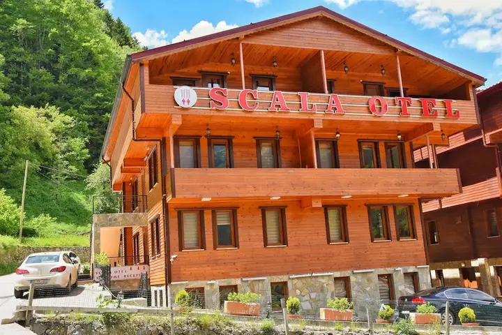 Узунгёль: Scala Otel