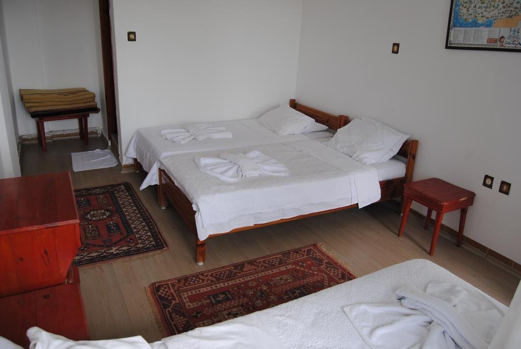 Тевфикие: Hotel Hisarlık