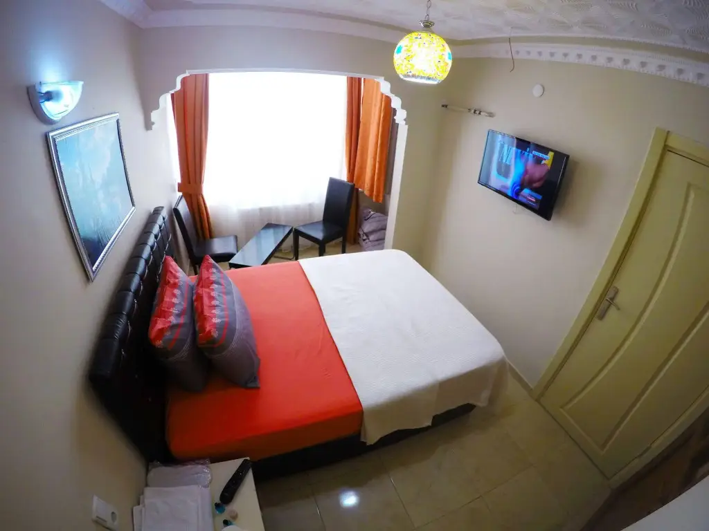 Измит: Eren Hotel