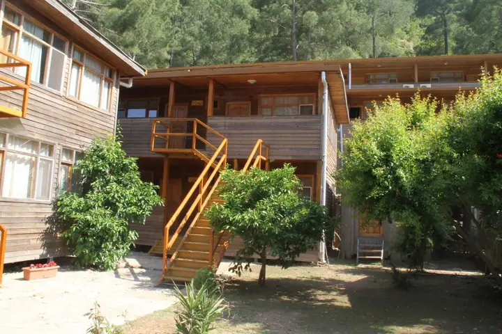 Кумлуджа: Отель Turkmen Tree Houses Hotel