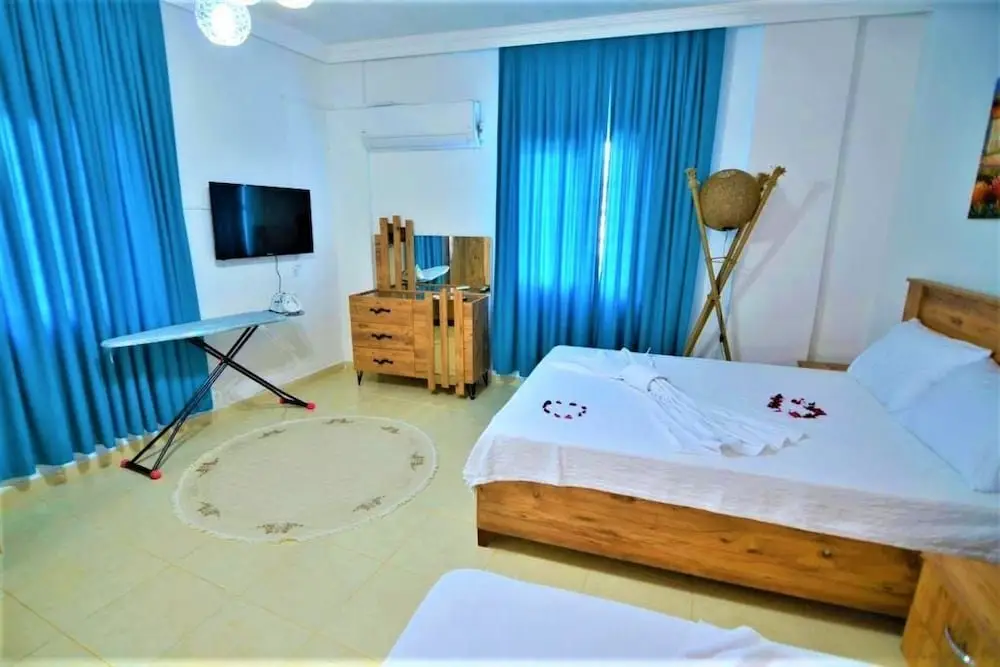Анталья: Teras Evi