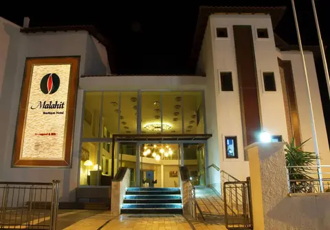 Malahit Exclusive City Hotel — фото 1