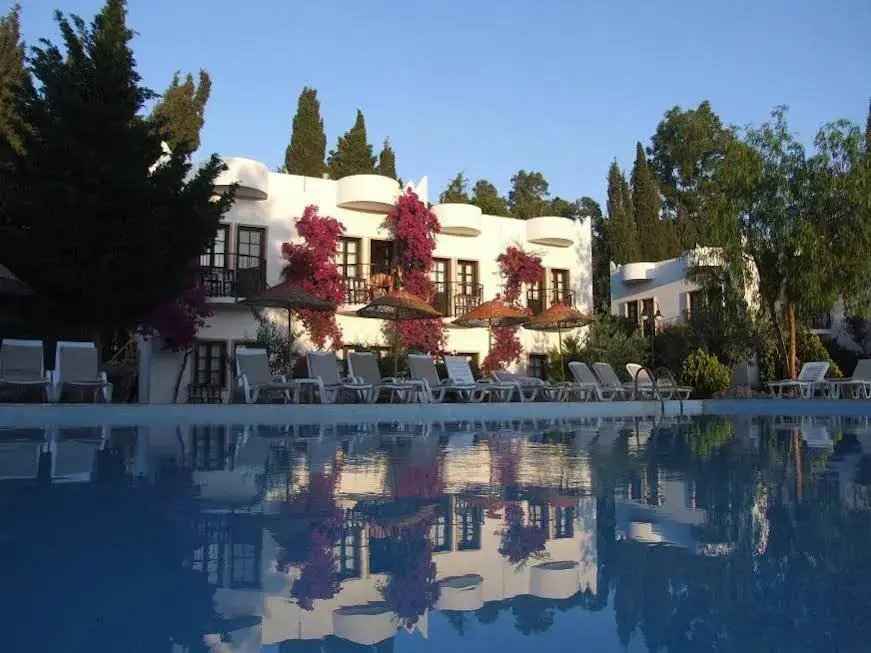 Битез: Safir Hotel