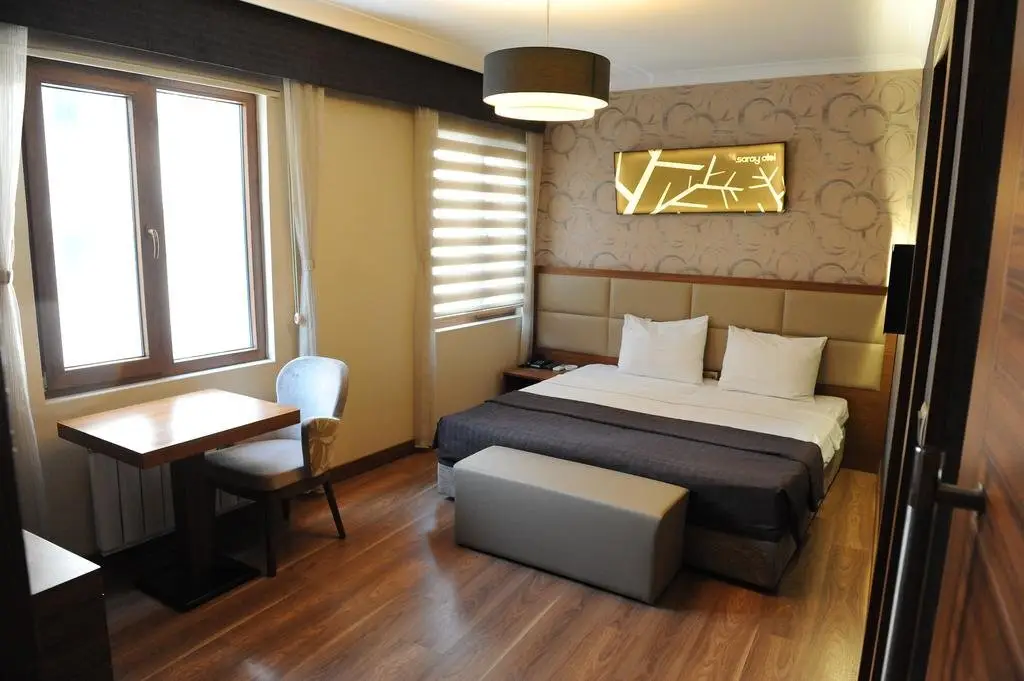 Измит: Izmit Saray Hotel