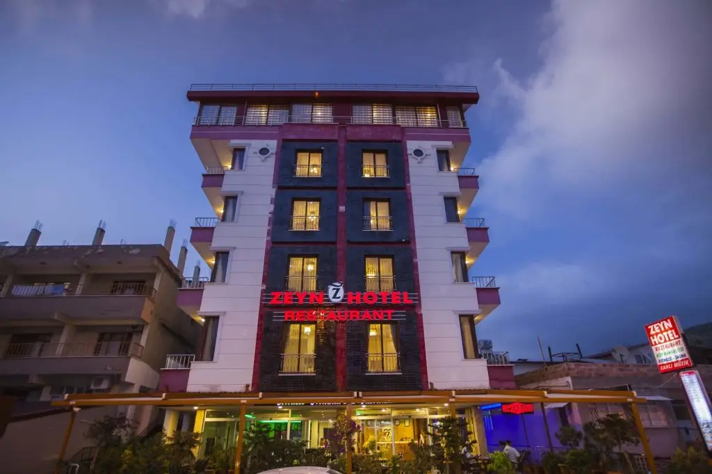 Харбия: Zeyn Hotel