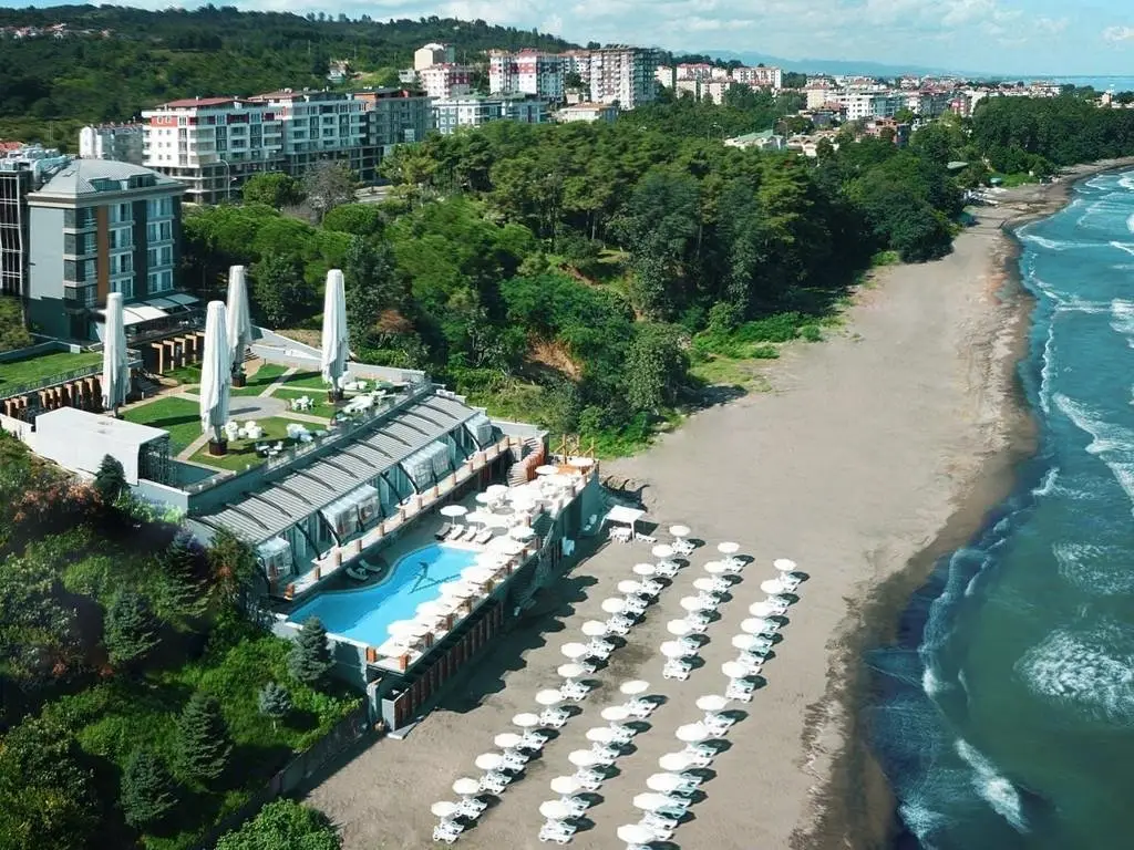 Унье: Atik Hotel