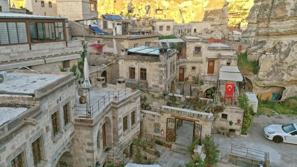 Гёреме: Göreme Cave Suites
