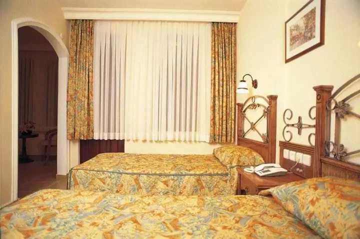 Аланья: Amber-Rose Apart Hotel