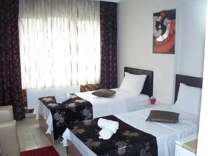 Чешмели: Gozde Pansiyon Otel