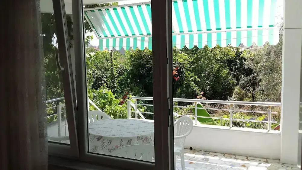 Текирдаг: Kumbağ Green Garden Pansiyon