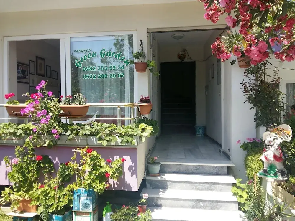 Текирдаг: Kumbağ Green Garden Pansiyon