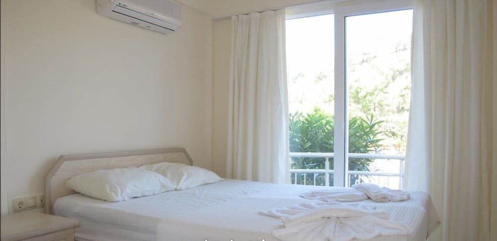 Фетхие: Villa ST01 by JoyLettings