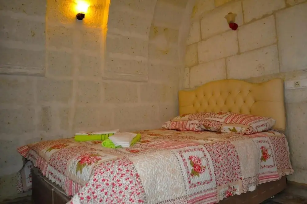 Улашли: Ulas Cave Hotel