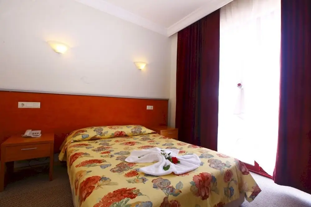 Кемер: Club Hotel Mira