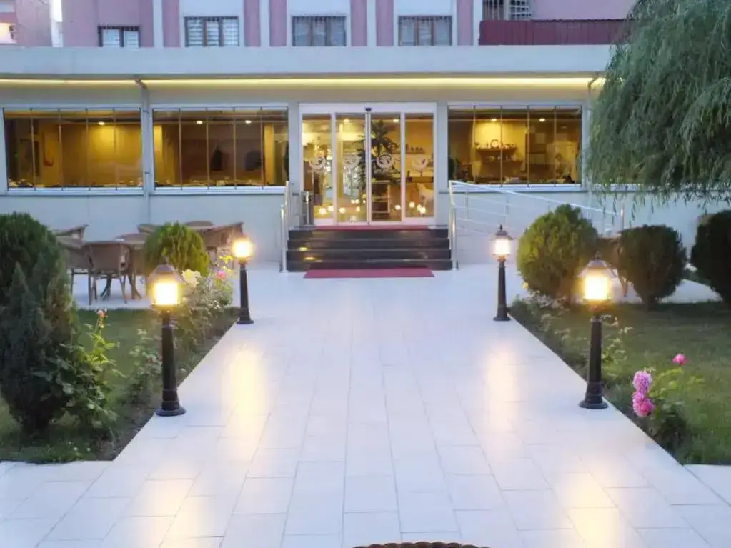Батман: Hotel Izgi Turhan