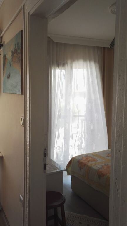 Гюмюльдур: Motel Birsin