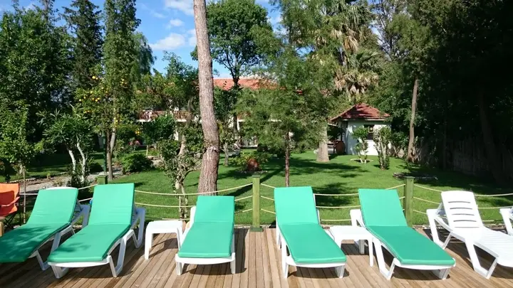 Дальян: Dervi̇şhan Pension
