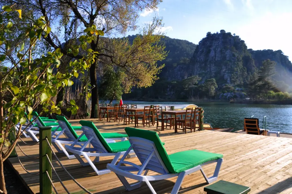 Дальян: Dervi̇şhan Pension