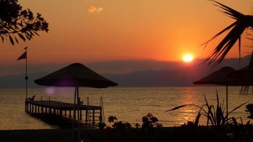 Бурхание: Altin Camp & Hotel - Special Category