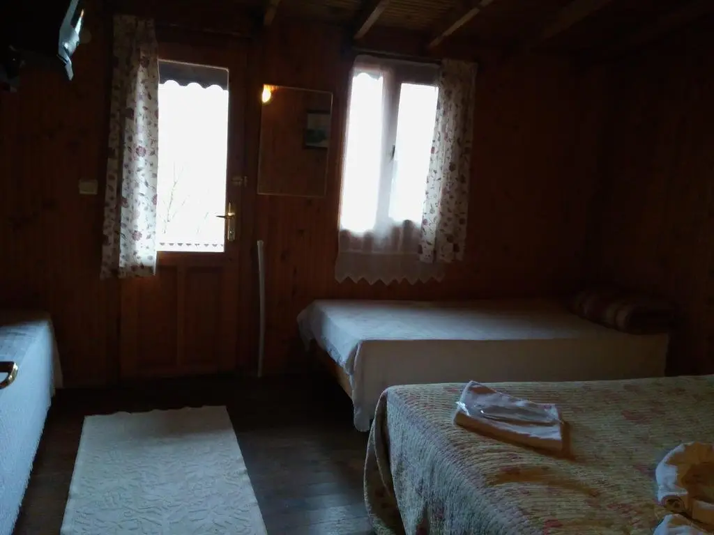 Сайл: Ekoland Hotel