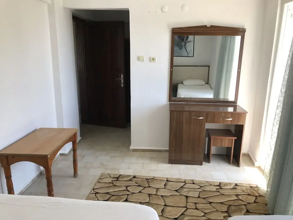 Гюмюльдур: Kartur Hotel