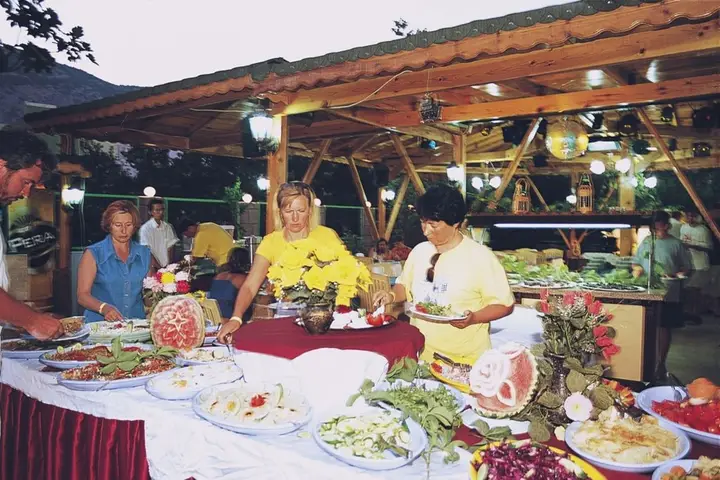 Бельдиби: Asia Hotel