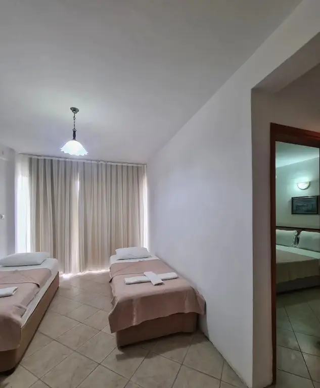 Чешме: Fora Apart Otel