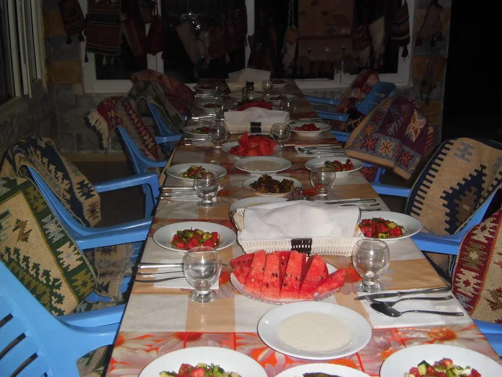 Нохульту: Karadut Pension Nemrut