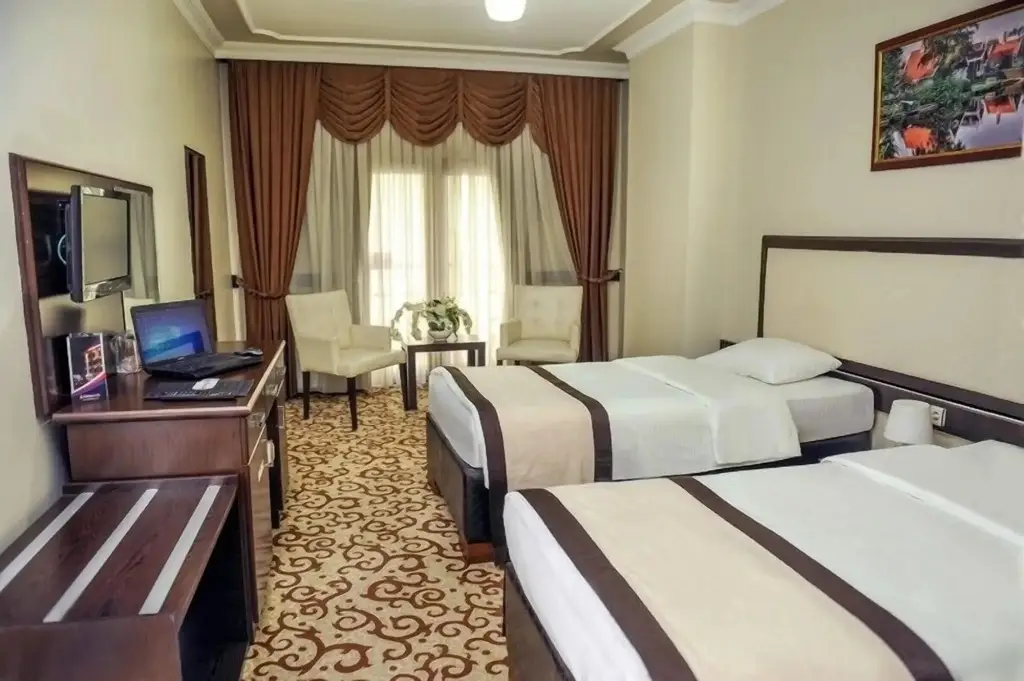 Измит: Teona Hotel