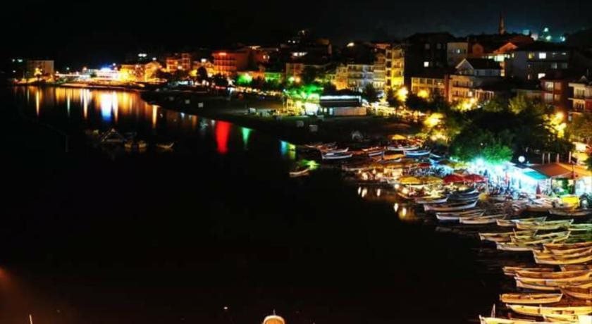 Бартын: Marina Pension