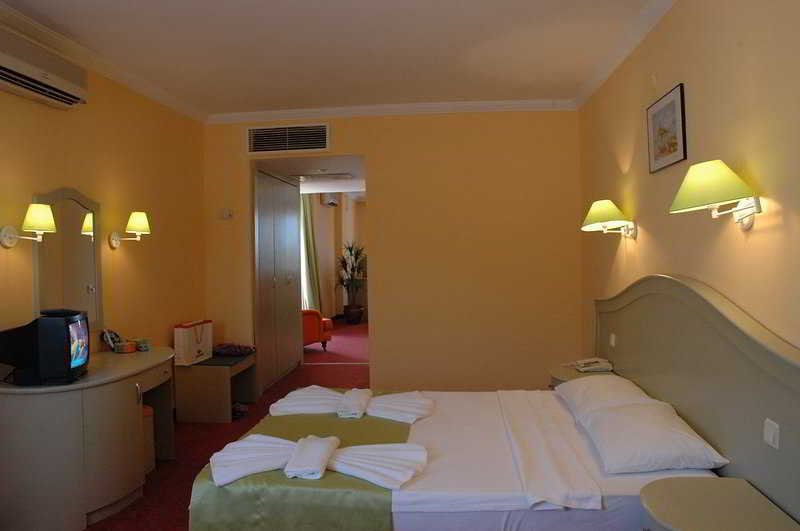 Мармарис: Idas Club (ex. Noa Nergis Resort; Litera Icmeler Resort)