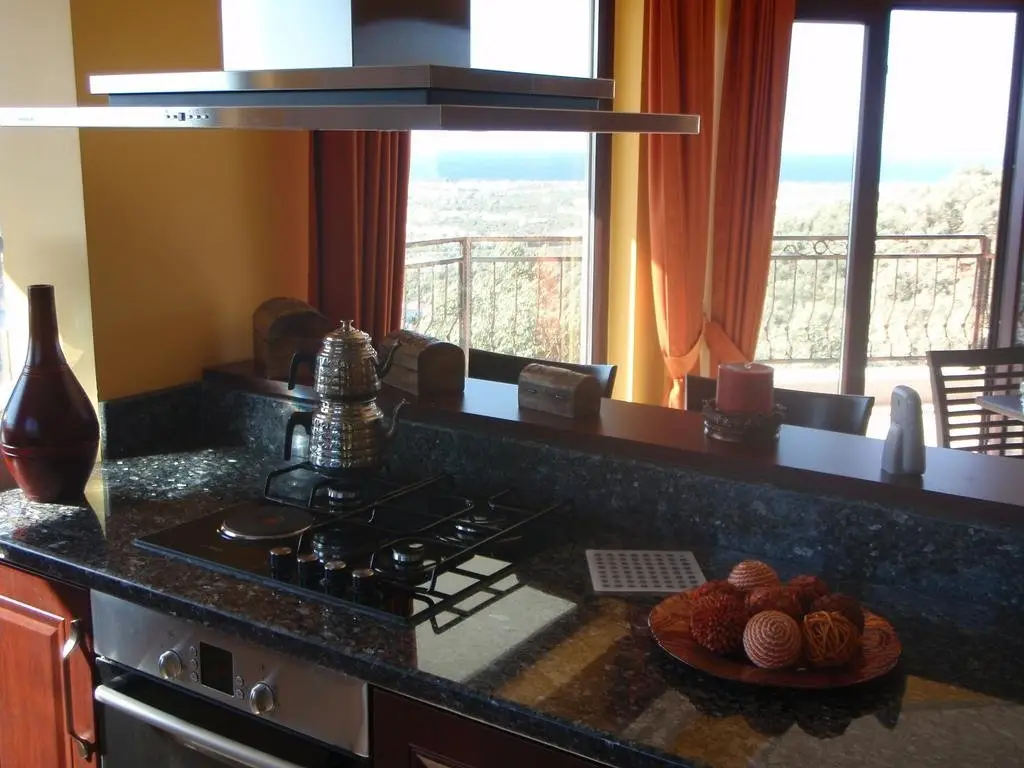 Эдремит: Olivera Villa