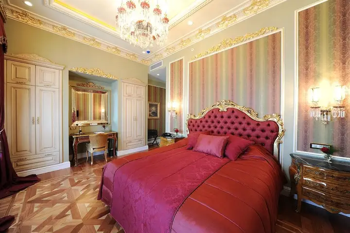 Стамбул: Maroon Bosphorus