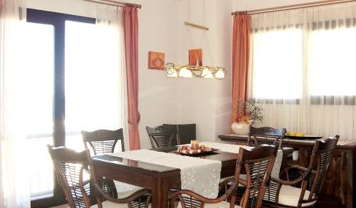 Гюмюшлюк: Villa Manzara caddesi