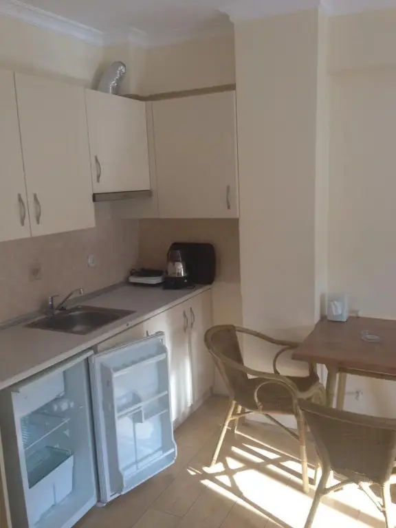 Чешме: Zeytin Apart Otel
