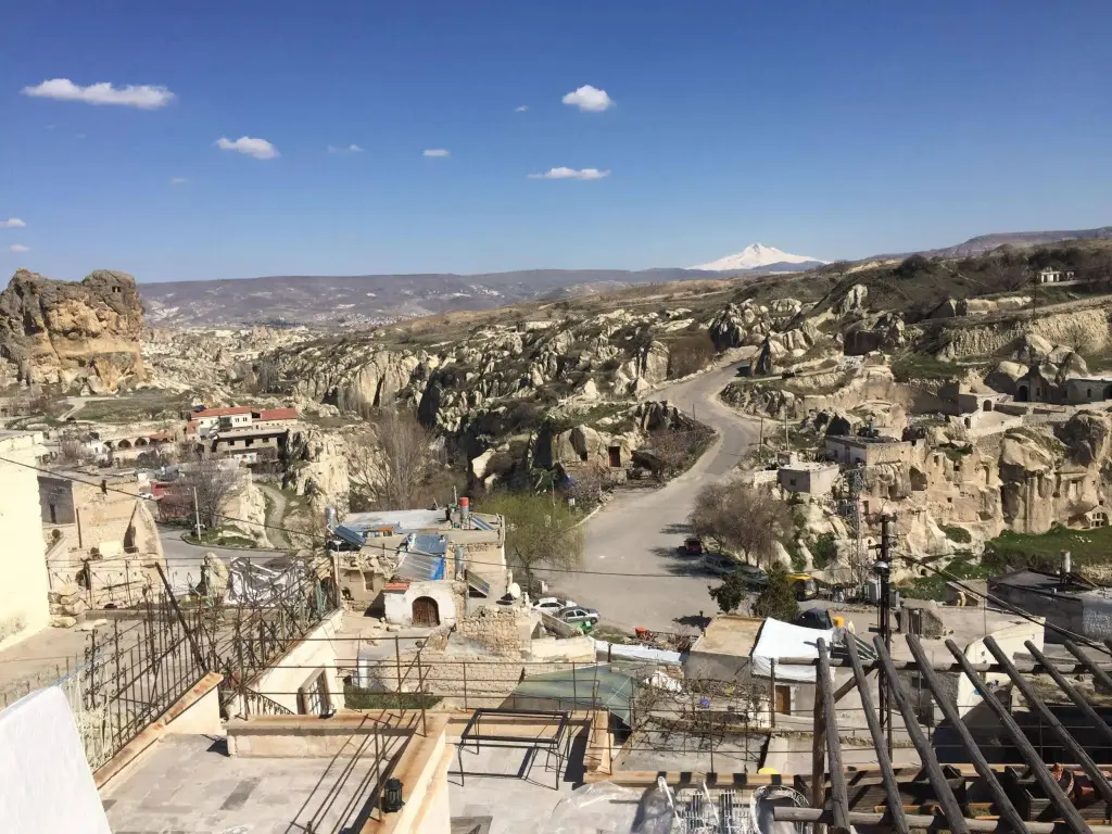 Ургуп: Eagle Cave Inn