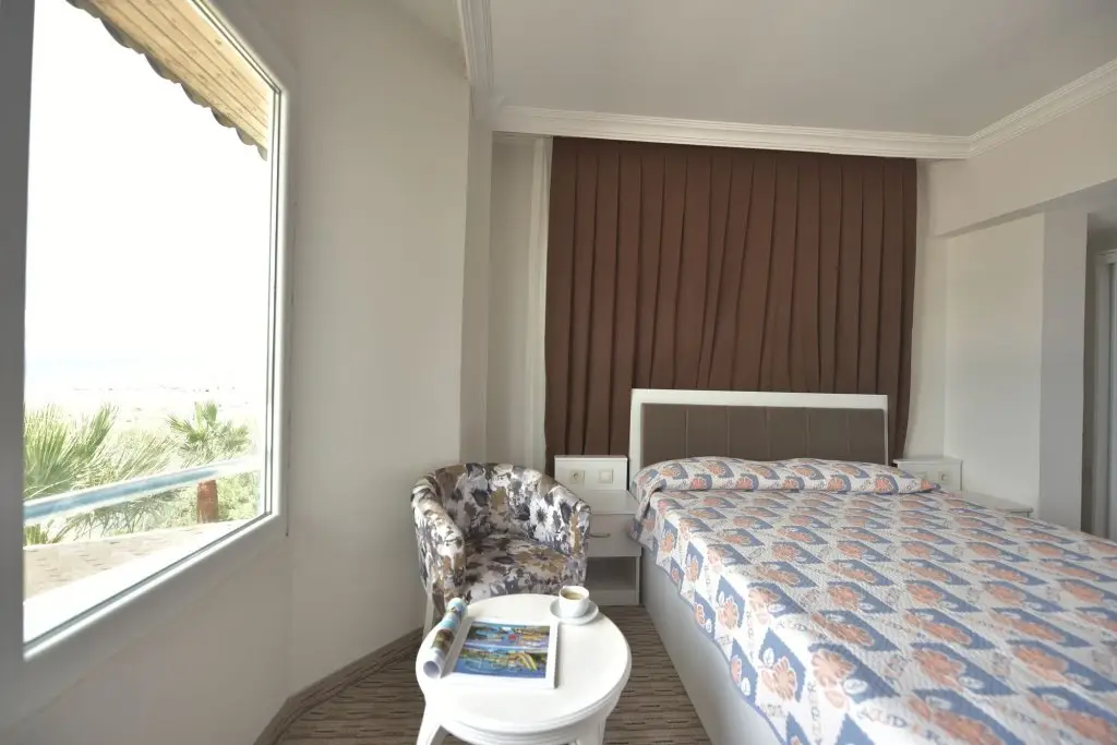 Айвалык: Alder Hotel