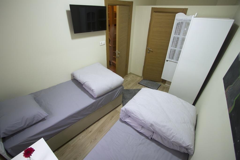 Стамбул: Istanbul Erasmus House