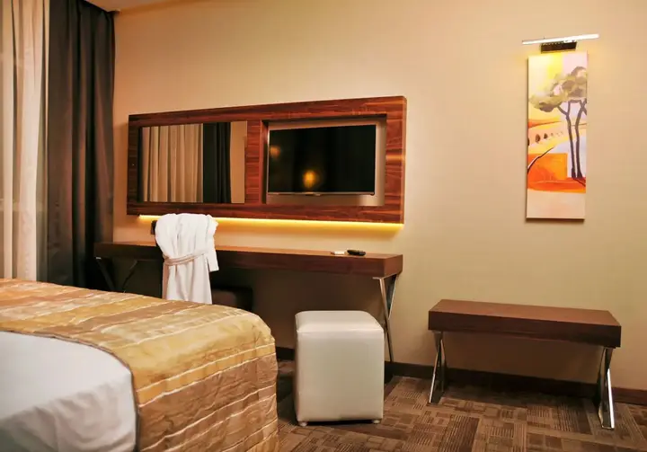 Измир: Avin Hotel