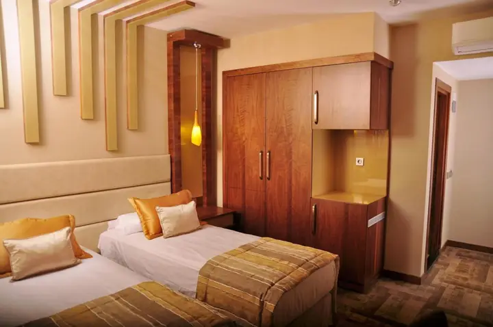 Измир: Avin Hotel