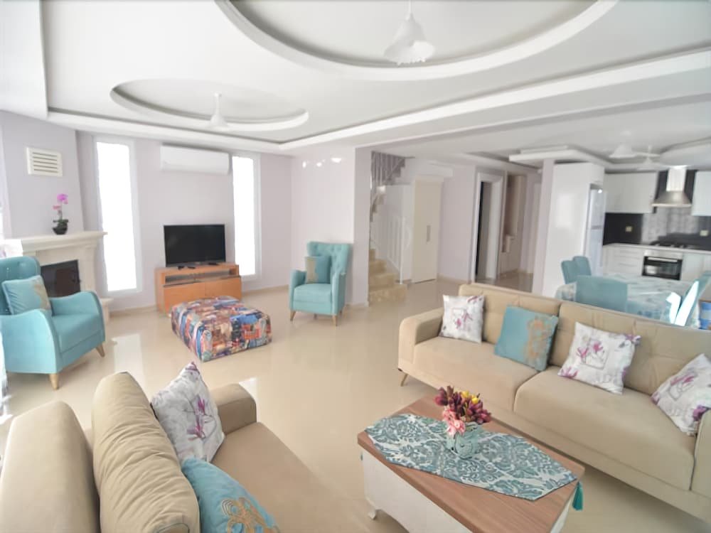 Фетхие: New Age Beach Breeze Luxury Villas