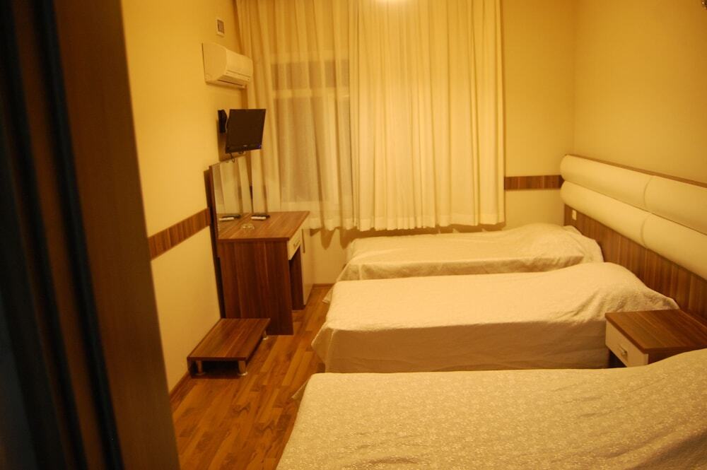Измир: Nil & Alav Hotel