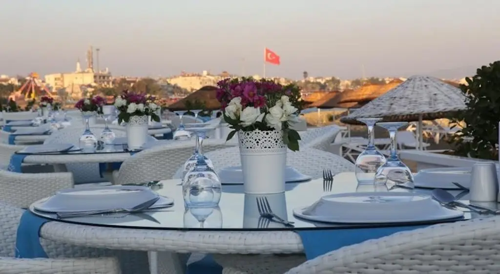 Эдремит: Pembe Kosk Hotel