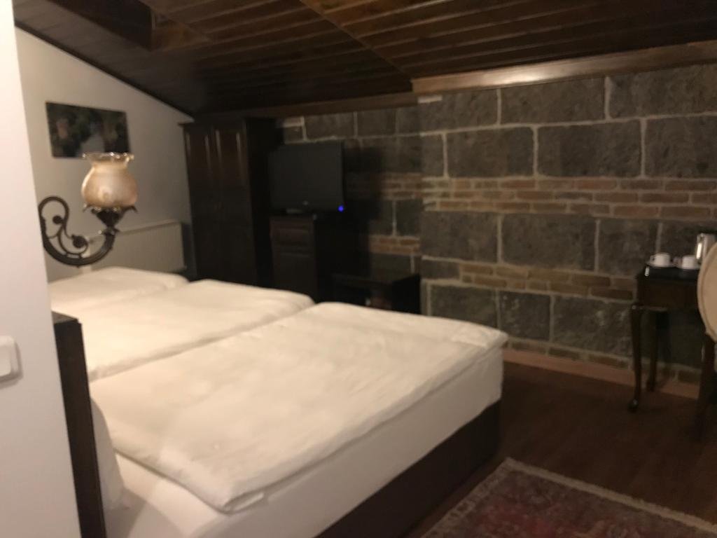 Карс: Cheltikov Hotel
