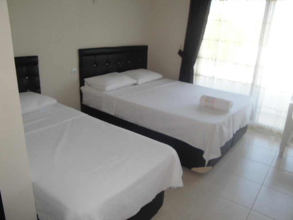 Buyukeceli: Hotel Dudum