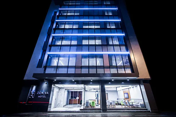 Измир: Zeniva Hotel