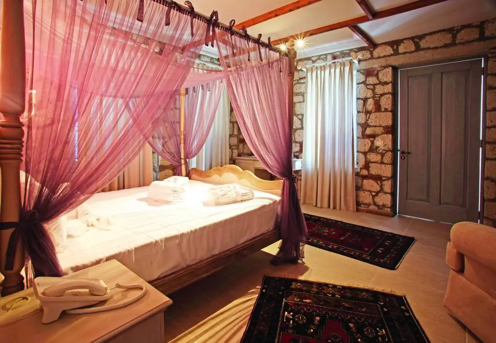 Чешме: Igdeli Han Hotel