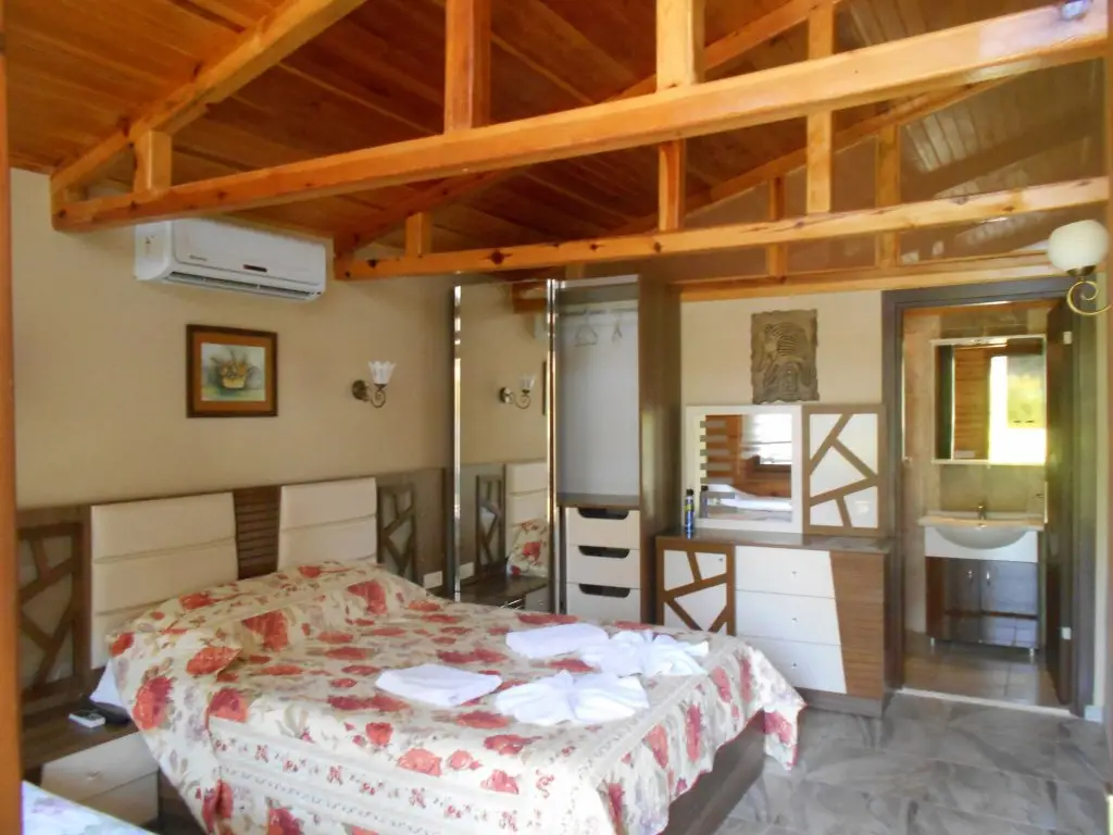 Орхание: Mavi Yengec Bungalows and Hotel